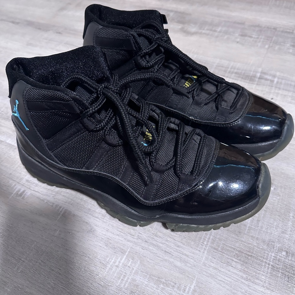 Jordan 11 Retro High Gamma Blue Size Men 8.5 Women 10 worn twice 100% Authentic